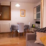 Apartament Lanela *