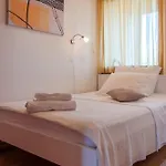 Lanela Apartament *